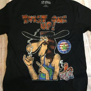 Fabulous Furry Freak Brothers graphic tee - new never worn